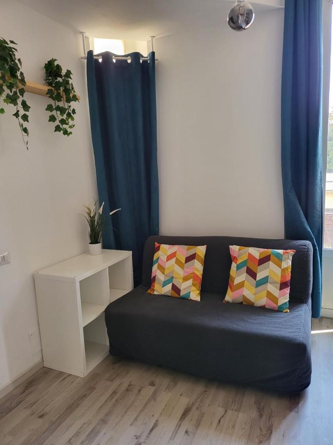 Apartment Dea Dreams Piazzale Lodi Wi-fi Metro A 2 Passi
